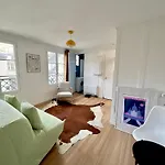 Apartment Lovely Place Le Marais Paris